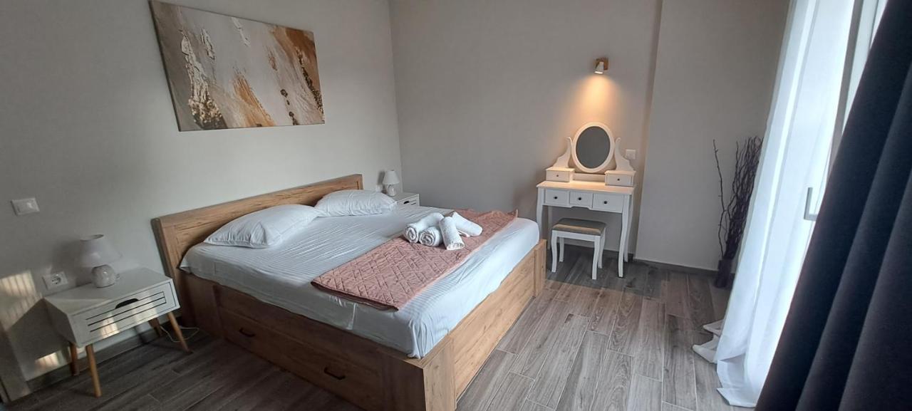 Sundial House Apartman Guviá Kültér fotó
